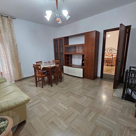 Casa Luisa Apartment Пешичи Екстериор снимка